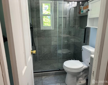 536 Alice Place - Photo Thumbnail 7