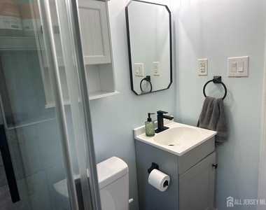 536 Alice Place - Photo Thumbnail 6