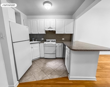 151 E 81st Street - Photo Thumbnail 3