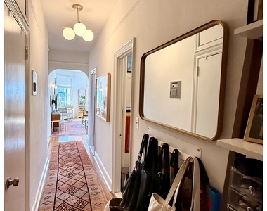 51 7th Avenue S - Photo Thumbnail 4