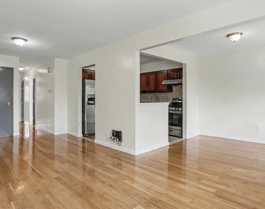 103-10 92nd Street - Photo Thumbnail 2