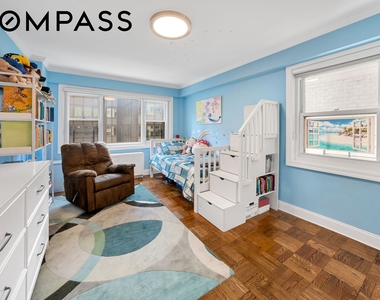 345 E 56th Street - Photo Thumbnail 8