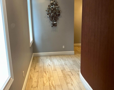 1329 E 17th Street - Photo Thumbnail 6
