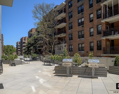 136-18 Maple Avenue - Photo Thumbnail 9