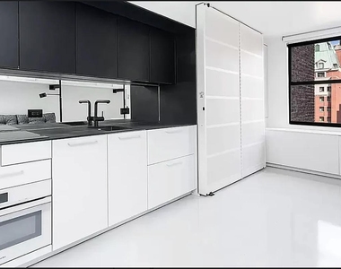 237 Madison Avenue - Photo Thumbnail 3