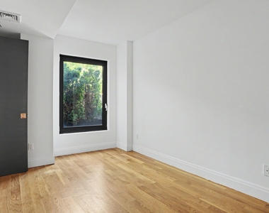 554 4th Avenue - Photo Thumbnail 5