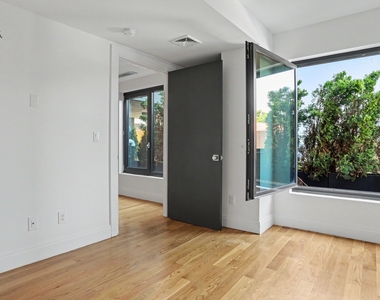 554 4th Avenue - Photo Thumbnail 3