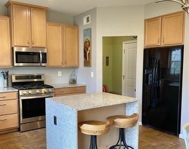9411 Wood Creek Circle - Photo Thumbnail 12