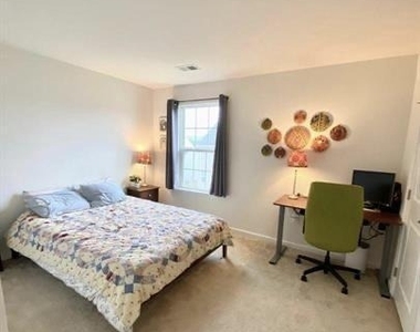 9411 Wood Creek Circle - Photo Thumbnail 18