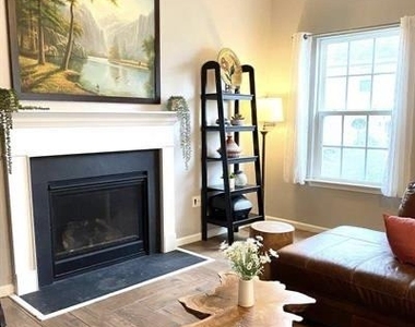 9411 Wood Creek Circle - Photo Thumbnail 3