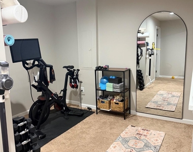 9411 Wood Creek Circle - Photo Thumbnail 27