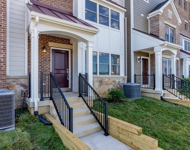 966 Orchard Ridge Place - Photo Thumbnail 2