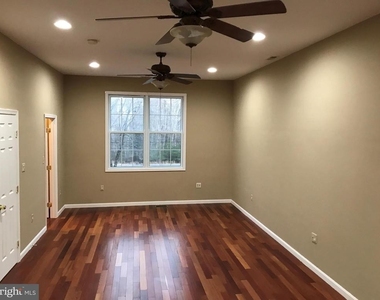 7078 Token Valley Road - Photo Thumbnail 15