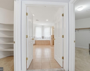 7273 Tinsley Way - Photo Thumbnail 25