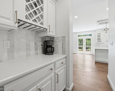 7273 Tinsley Way - Photo Thumbnail 16
