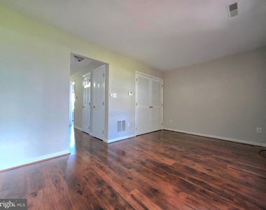 3643 Crosswater Court - Photo Thumbnail 6