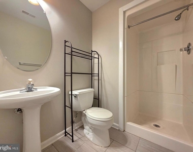 3643 Crosswater Court - Photo Thumbnail 4