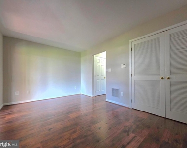 3643 Crosswater Court - Photo Thumbnail 7