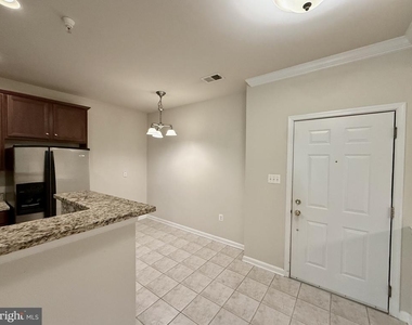 9720 Holmes Place - Photo Thumbnail 3