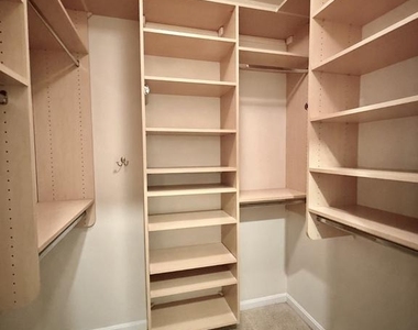 9720 Holmes Place - Photo Thumbnail 10