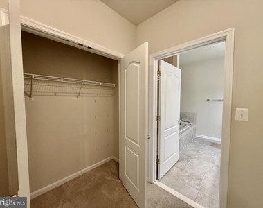 9720 Holmes Place - Photo Thumbnail 11