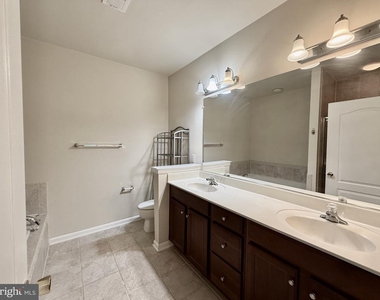 9720 Holmes Place - Photo Thumbnail 12
