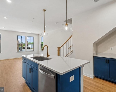 19704 Misty Moss Sq - Photo Thumbnail 7
