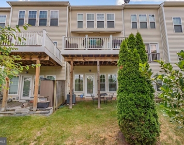 43284 Novi Terrace - Photo Thumbnail 27