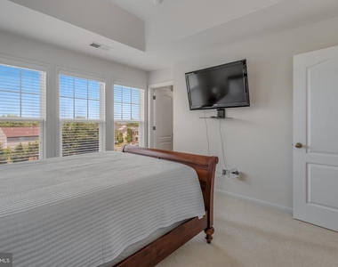 43284 Novi Terrace - Photo Thumbnail 24