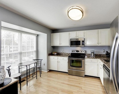 13915 Gunners Place - Photo Thumbnail 20