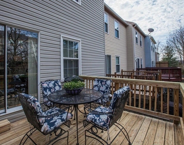 13915 Gunners Place - Photo Thumbnail 16