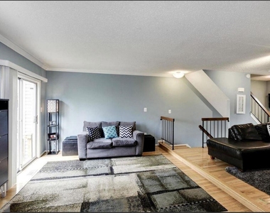 13915 Gunners Place - Photo Thumbnail 12