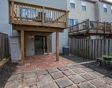 13915 Gunners Place - Photo Thumbnail 6
