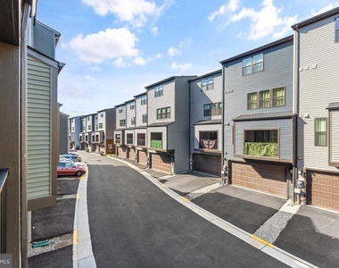 12973 Hattontown Square - Photo Thumbnail 19