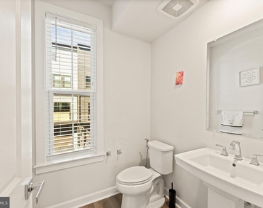 12973 Hattontown Square - Photo Thumbnail 7