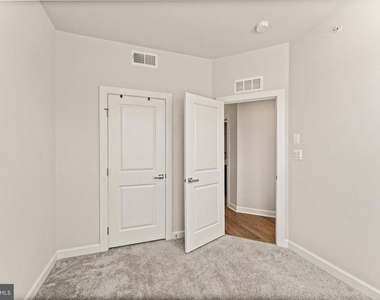 12973 Hattontown Square - Photo Thumbnail 11