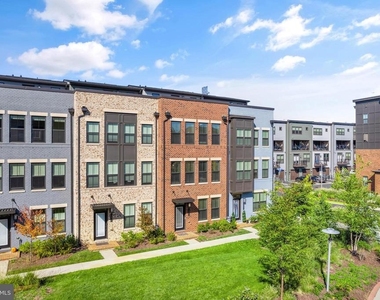 12973 Hattontown Square - Photo Thumbnail 2