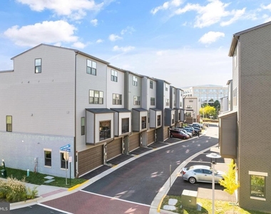 12973 Hattontown Square - Photo Thumbnail 20