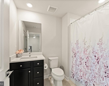 12973 Hattontown Square - Photo Thumbnail 10