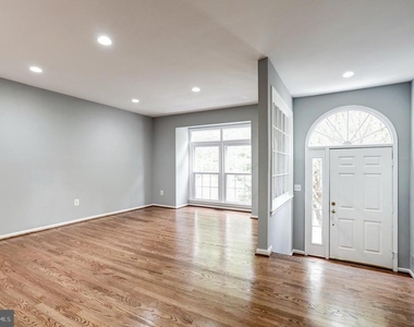 3827 Inverness Road - Photo Thumbnail 8