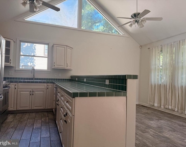 6927 Chestnut Avenue - Photo Thumbnail 2