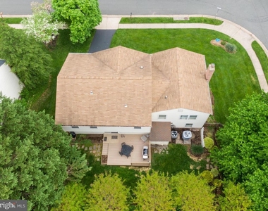 12601 Bayou Drive - Photo Thumbnail 3