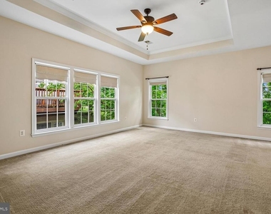 9063 Galvin Lane - Photo Thumbnail 14