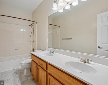 9063 Galvin Lane - Photo Thumbnail 21