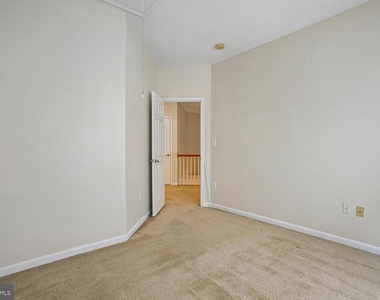 9063 Galvin Lane - Photo Thumbnail 20