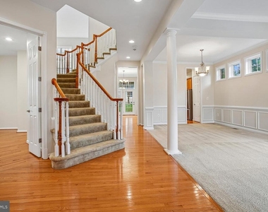 9063 Galvin Lane - Photo Thumbnail 2