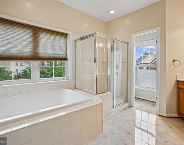 9063 Galvin Lane - Photo Thumbnail 17