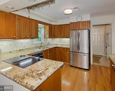 6522 Truman Lane - Photo Thumbnail 6