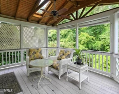 6522 Truman Lane - Photo Thumbnail 10