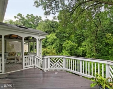 6522 Truman Lane - Photo Thumbnail 11